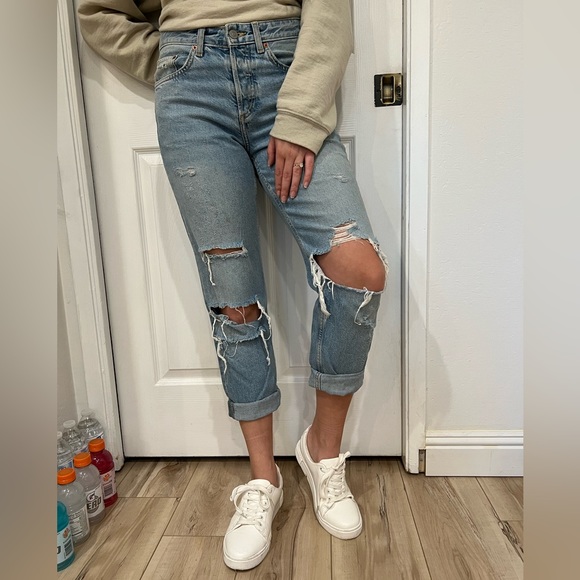 Ripped Boyfriend Jeans - Picture 2 of 9
